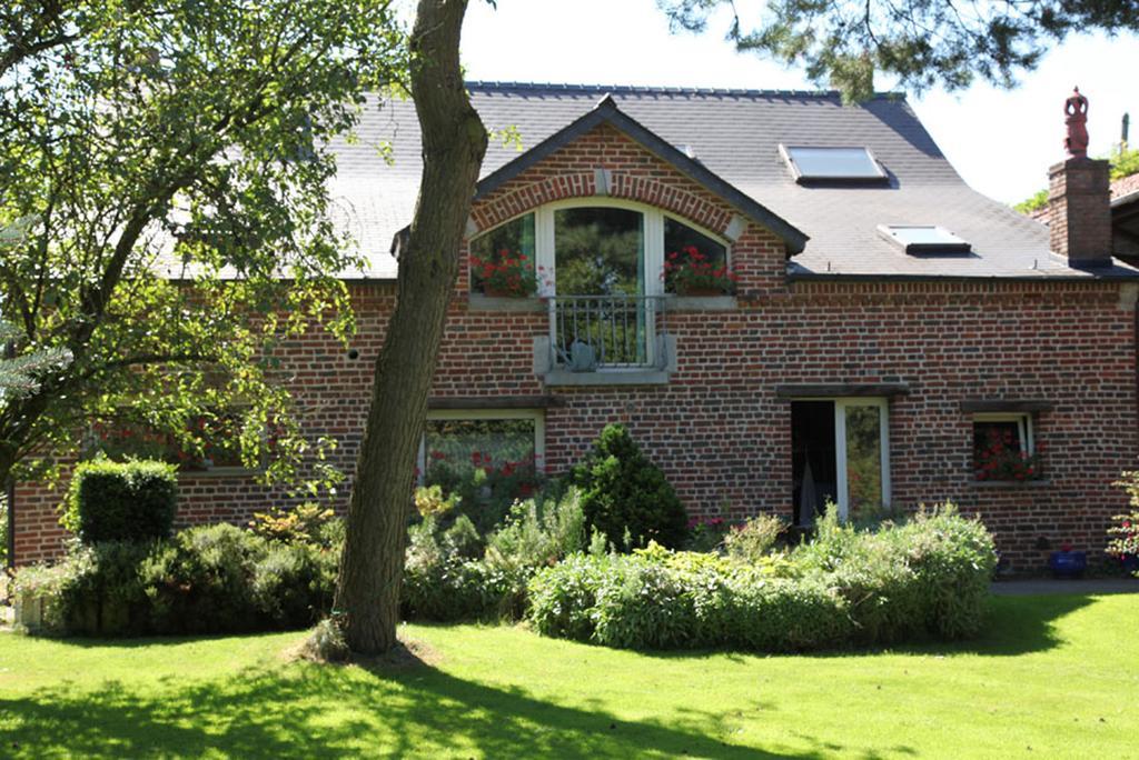 Bed and Breakfast La Citadelle D'Hututu Avesnes-sur-Helpe Exterior foto